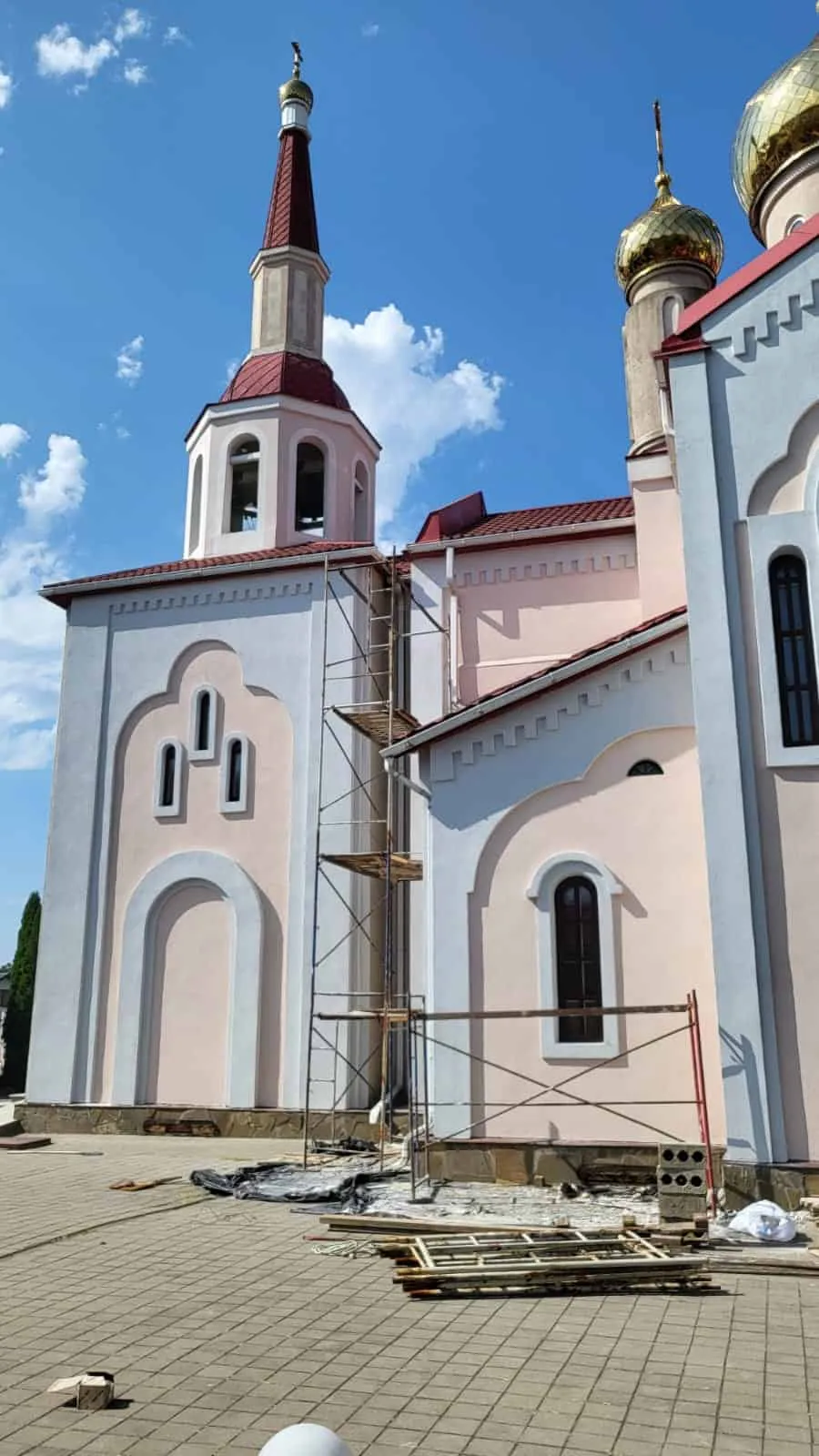 Строительство и реставрация церкви